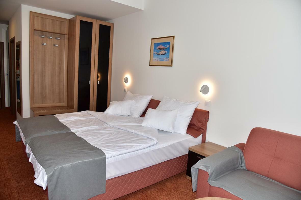 Hotel Makpetrol Struga Exterior foto